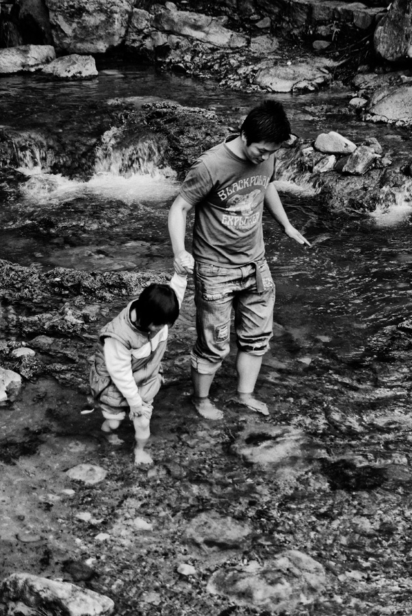 Taipeh – Father and Daughter in the River